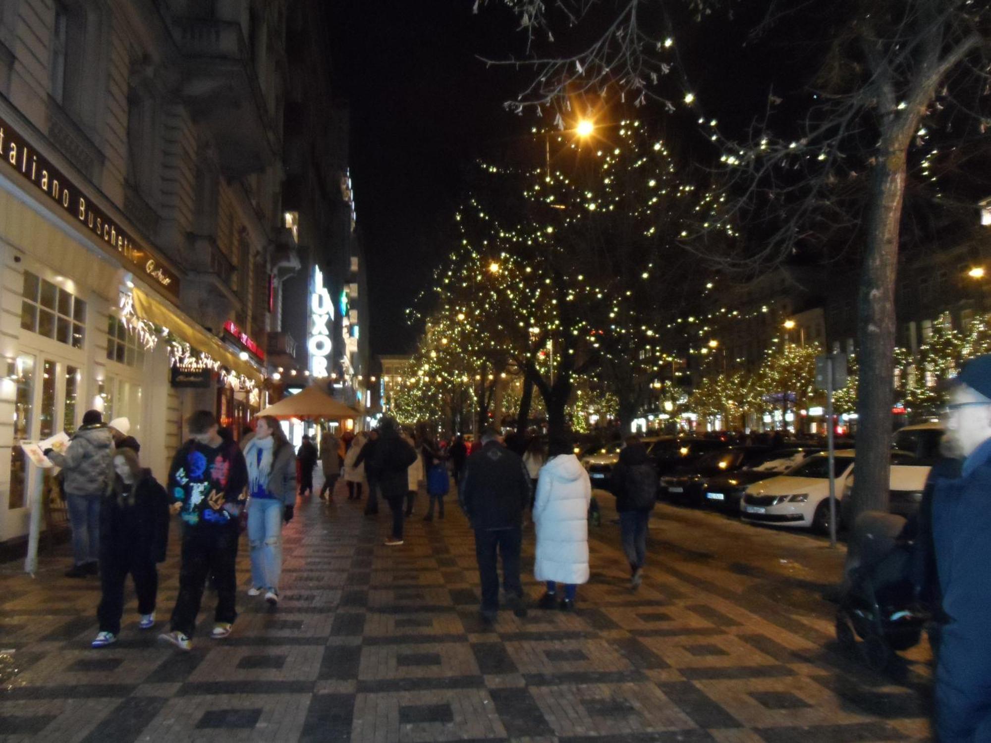 Apart Otel Tdc33-boo Prag
